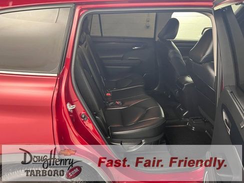 Used 2022 Toyota Highlander XLE image 40