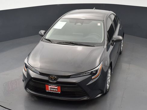 Used 2023 Toyota Corolla LE FWD image 23