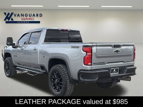 Used 2025 Chevrolet Silverado 2500 LT w/ Trail Boss Package image 6