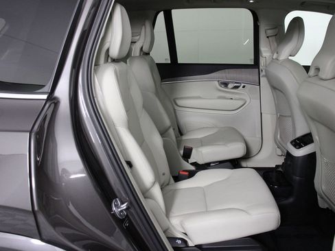 Certified 2024 Volvo XC90 T8 Plus w/ Protection Package Premier image 30