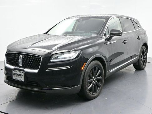 Used 2022 Lincoln Nautilus Reserve w/ Monochromatic Package AWD/4WD image 3