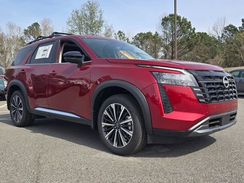 New 2026 Nissan Pathfinder Platinum AWD/4WD image 4