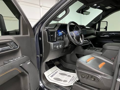 Used 2024 GMC Sierra 2500 AT4 w/ AT4 Premium Plus Package AWD/4WD image 20