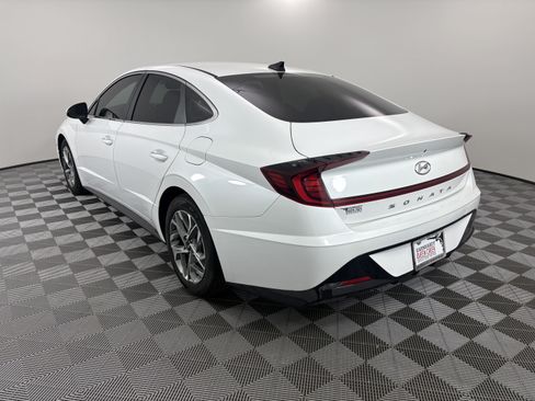Used 2020 Hyundai Sonata SEL w/ Convenience Package FWD image 3