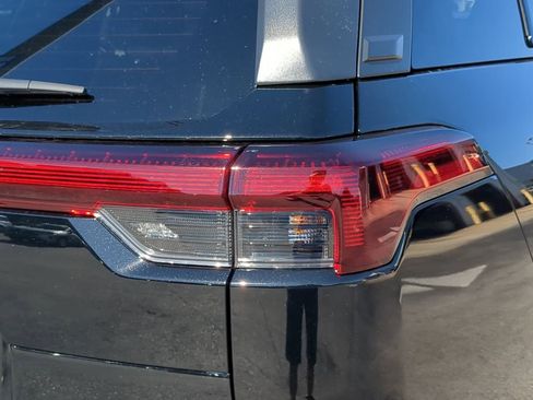 New 2026 Subaru Outback Limited AWD/4WD image 8