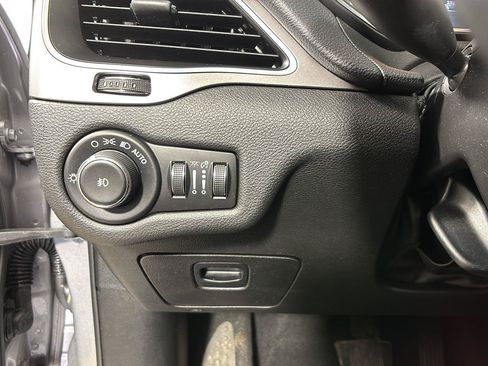 Used 2020 Jeep Cherokee Latitude Lux w/ Quick Order Package 26H Lux AWD/4WD image 23