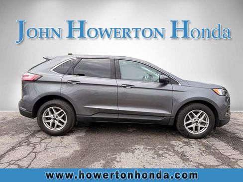 Used 2023 Ford Edge SEL w/ Convenience Package AWD/4WD image 3