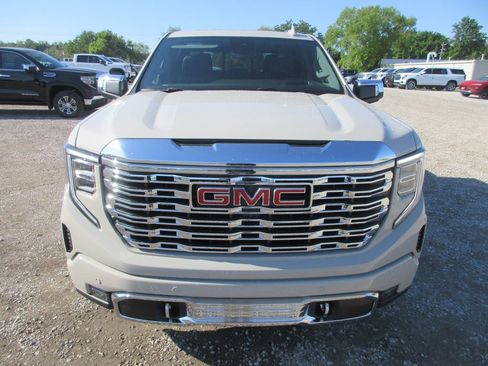 New 2026 GMC Sierra 1500 Denali AWD/4WD image 12