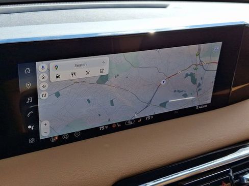 New 2025 Nissan Armada SL w/ Captain's Chari Seat Package image 3