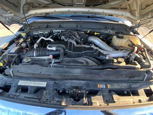 Used 2015 Ford F250 Lariat w/ Chrome Package image 32