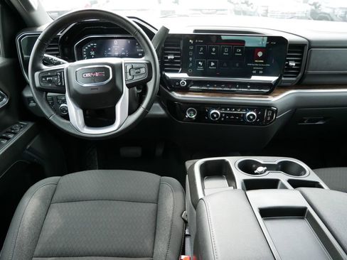 Used 2024 GMC Sierra 1500 SLE AWD/4WD image 19