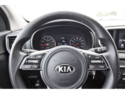 Used 2020 Kia Sportage LX FWD image 15