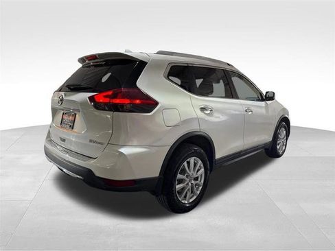 Used 2018 Nissan Rogue SV AWD/4WD image 5