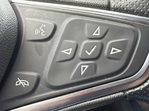 Used 2024 Chevrolet Malibu LT FWD image 20