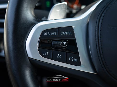 Used 2022 BMW 540i xDrive xDrive w/ M Sport Package image 16