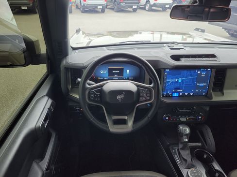 Used 2025 Ford Bronco Outer Banks w/ Sasquatch Package image 22