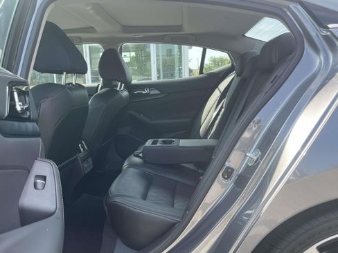 Used 2023 Nissan Maxima Platinum w/ Sport Mat Group FWD image 10