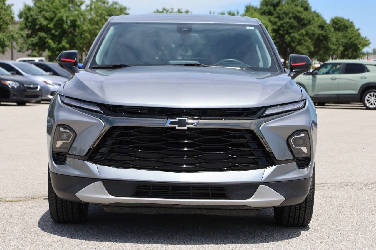 Used 2025 Chevrolet Blazer LT w/ Redline Edition AWD/4WD image 5