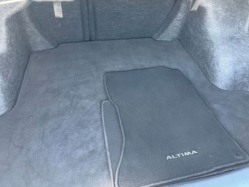 Used 2024 Nissan Altima 2.5 SV image 31