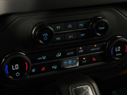Used 2024 Ford Bronco Badlands AWD/4WD image 19