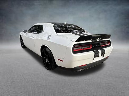 Used 2016 Dodge Challenger R/T Plus RWD image 7