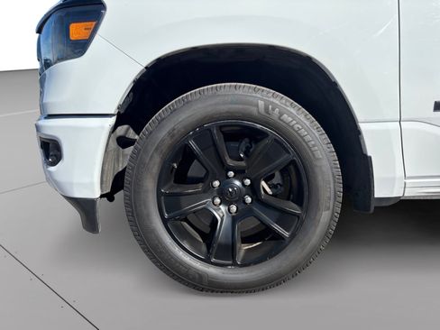 Used 2022 RAM 1500 Big Horn w/ Night Edition image 9