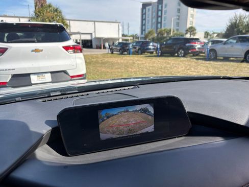 Used 2025 MAZDA MAZDA3 s image 20