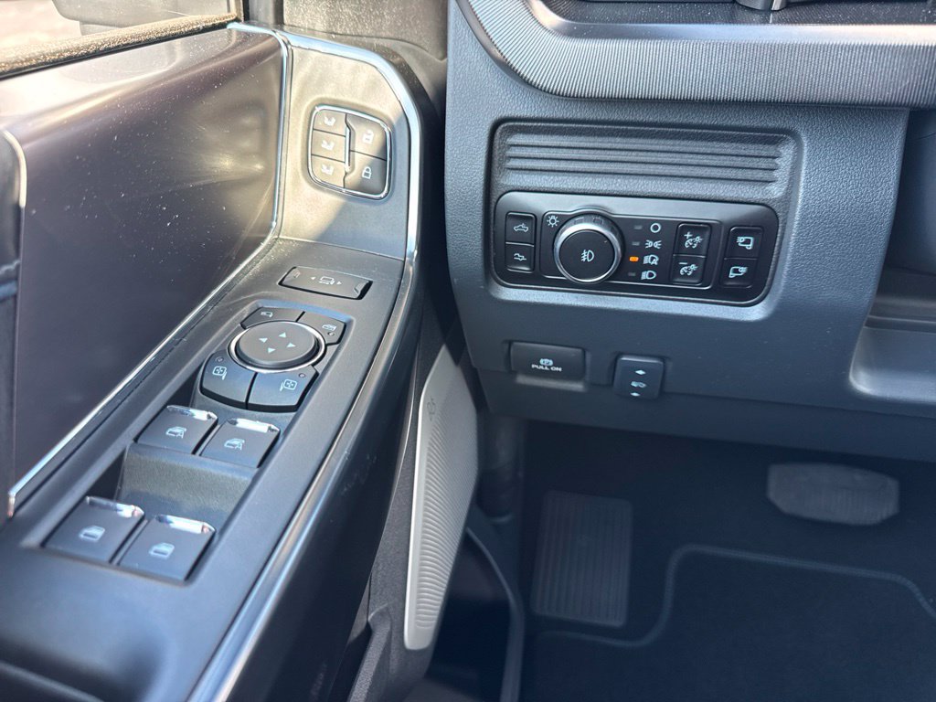 New 2026 Ford F250 Platinum w/ FX4 Off-Road Package AWD/4WD image 31