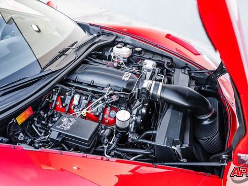 Used 2009 Chevrolet Corvette Z06 w/ Preferred Equipment Group image 2