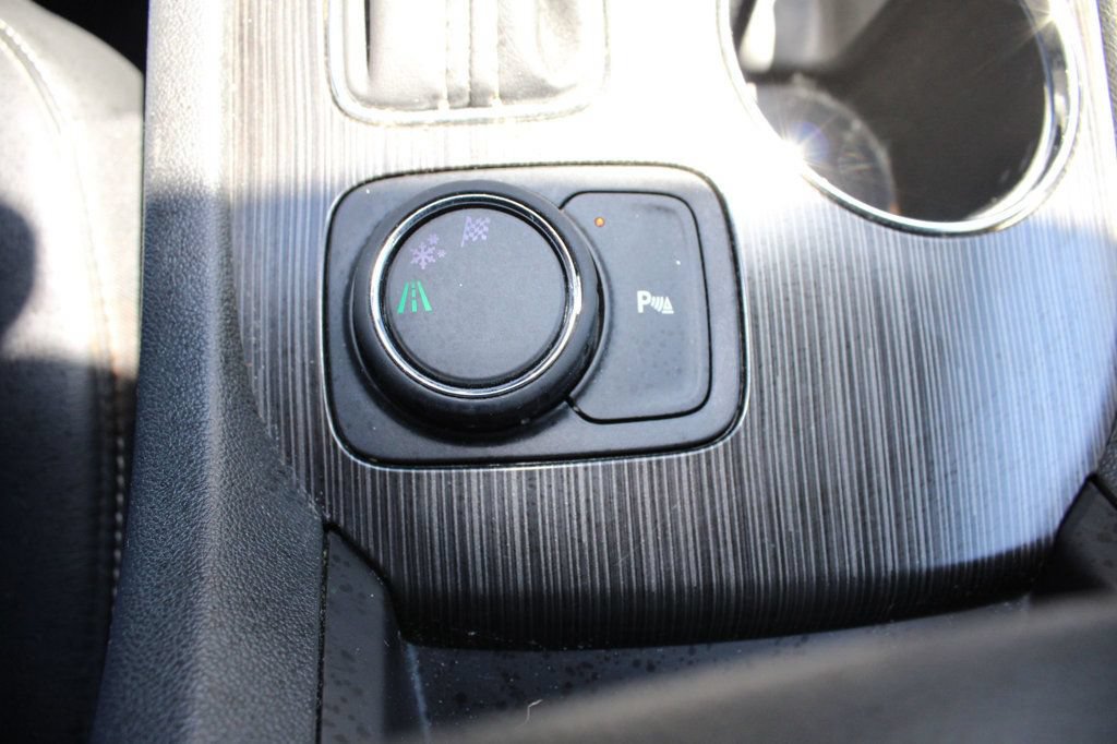 Used 2018 GMC Acadia SLT w/ LPO, Floor Liner Package FWD image 21