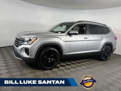 Used 2026 Volkswagen Atlas SE AWD/4WD image 1