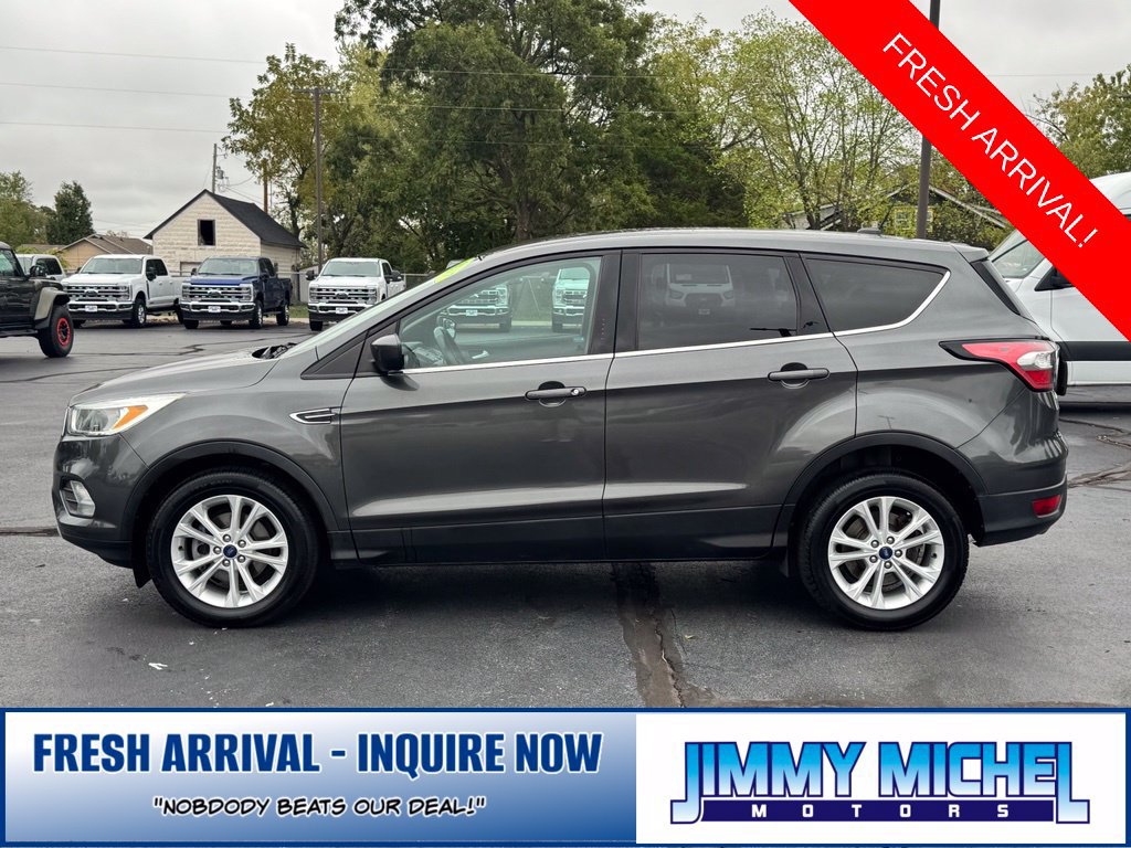 Used 2017 Ford Escape SE w/ SE Cold Weather Package FWD image 28