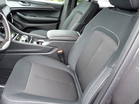 New 2024 Jeep Grand Cherokee L Laredo image 12