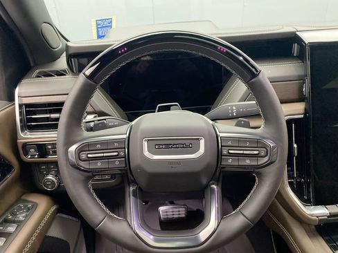 Used 2026 GMC Yukon Denali Ultimate w/ LPO, Floor Liner Package AWD/4WD image 16