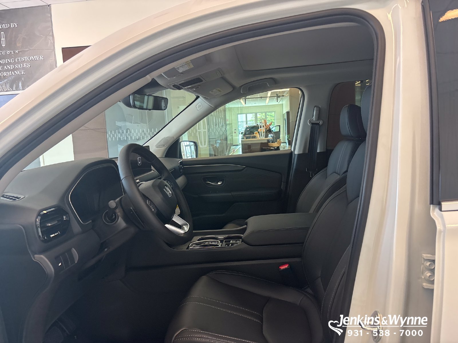 New 2026 Honda Pilot Touring image 5
