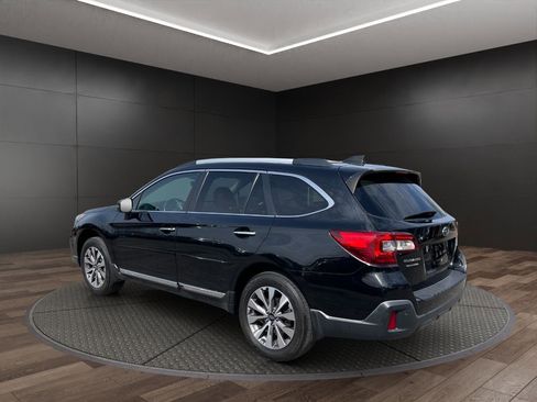 Used 2019 Subaru Outback 2.5i Touring AWD/4WD image 6