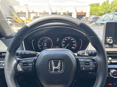 Used 2023 Honda Civic EX-L image 18