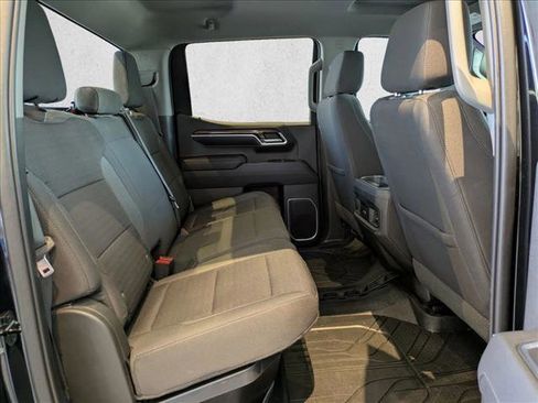 Used 2022 Chevrolet Silverado 1500 RST w/ Redline Edition AWD/4WD image 19