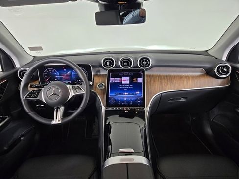Certified 2025 Mercedes-Benz GLC 350e 4MATIC image 18