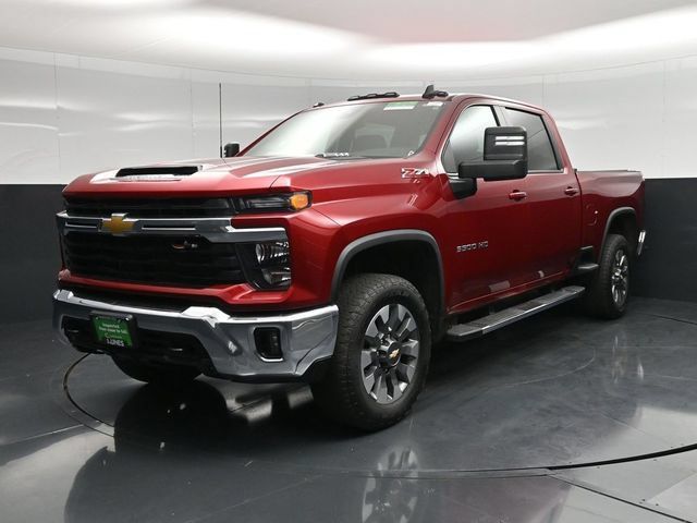 Used 2024 Chevrolet Silverado 3500 LT w/ Convenience Package AWD/4WD image 8