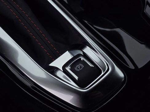 New 2026 Chevrolet Trax RS w/ Sunroof Package FWD image 20