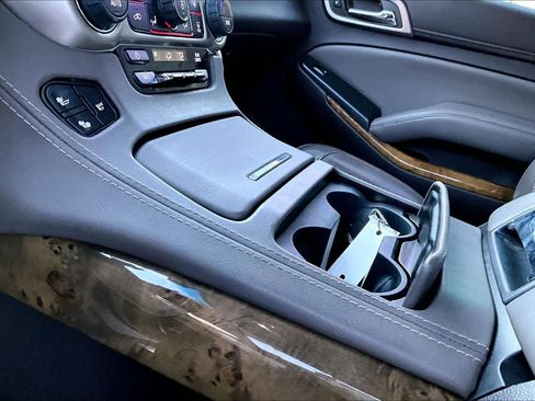 Used 2016 GMC Yukon Denali image 15