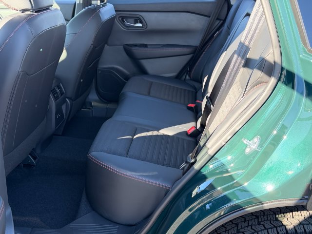 Certified 2026 Nissan Rogue SV AWD/4WD image 21