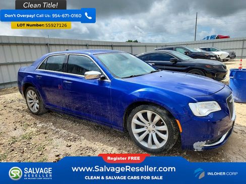 Used 2019 Chrysler 300 Touring w/ Chrome Appearance Package RWD image 5