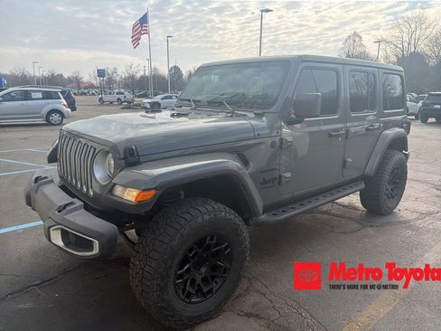 Used 2020 Jeep Wrangler Unlimited Sahara image 1