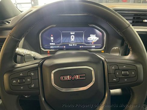 Used 2024 GMC Sierra 1500 AT4 w/ AT4 Preferred Package AWD/4WD image 13