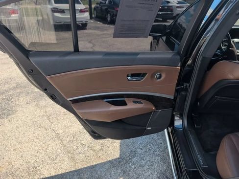 Used 2018 Acura RLX w/ Technology Package FWD image 16
