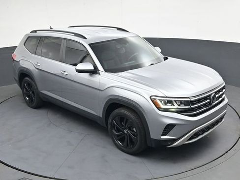 Used 2022 Volkswagen Atlas SE w/ Black Wheel Package AWD/4WD image 23