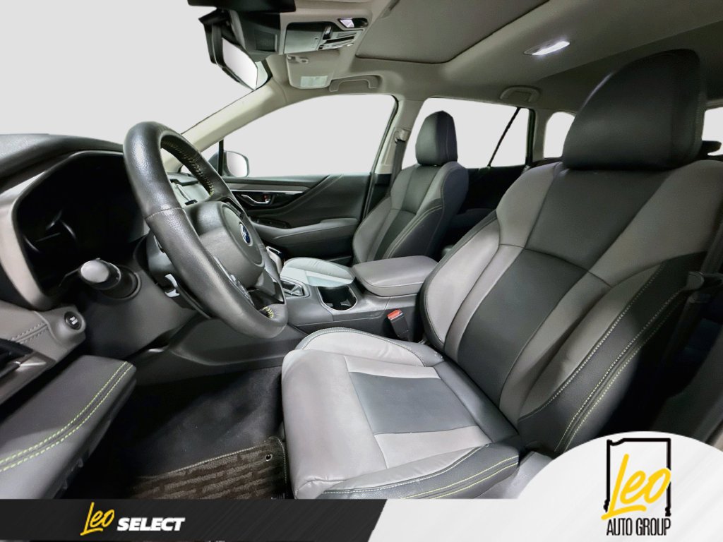 Used 2025 Subaru Outback Onyx Edition AWD/4WD image 24