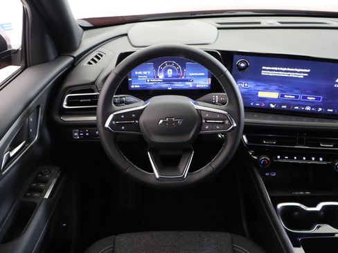 New 2026 Chevrolet Traverse LT w/ Midnight/Sport Edition image 17